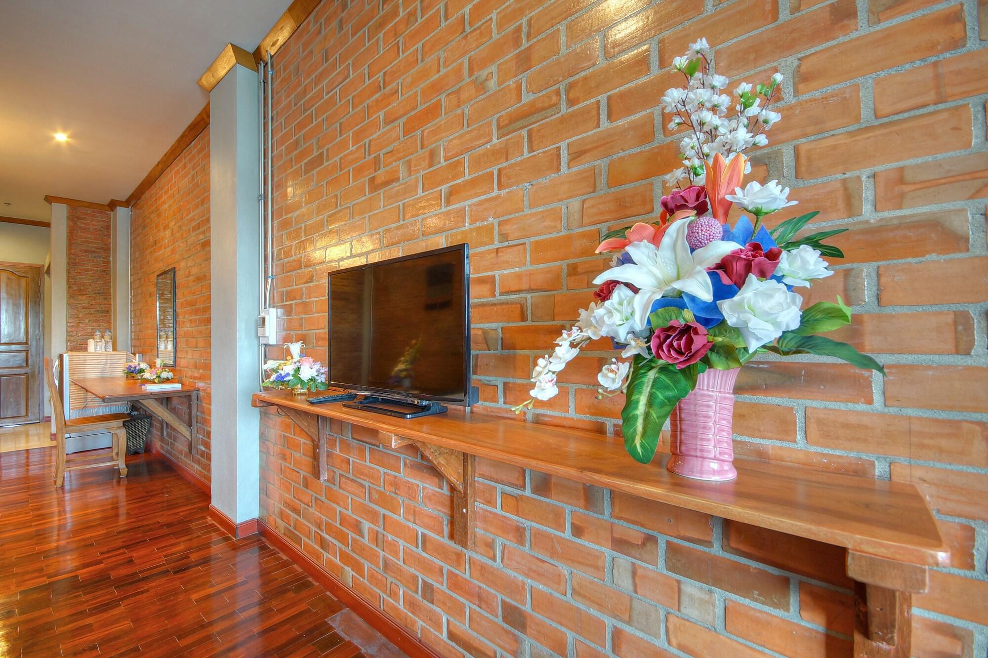 Saeng Panya Home Sha Plus Chiang Mai Exterior photo