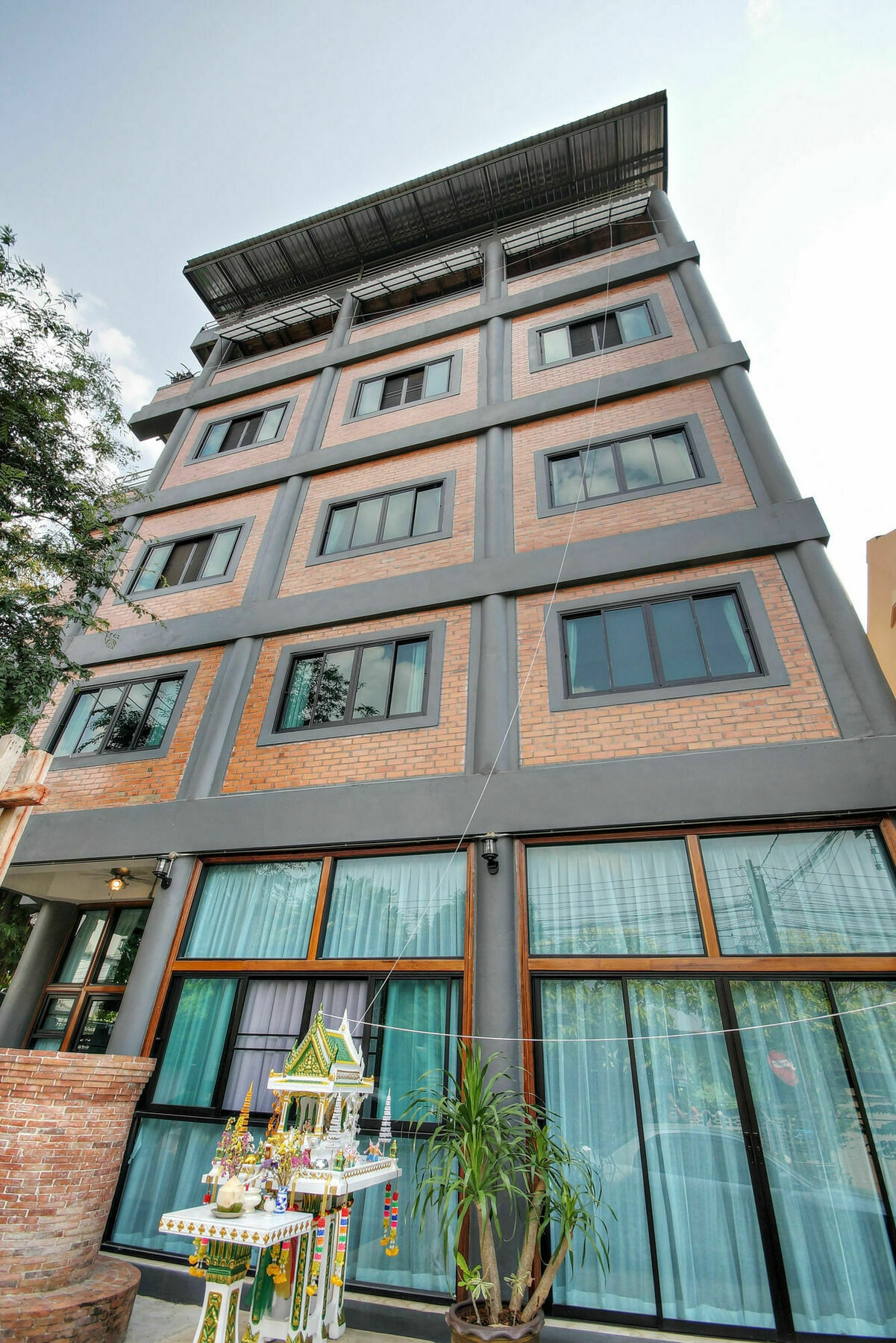 Saeng Panya Home Sha Plus Chiang Mai Exterior photo